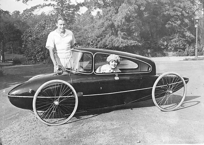 Curry Land Skiff - rowing Velomobile.