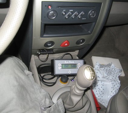 2004 Renault Megane Sedan with 6 speed shifter