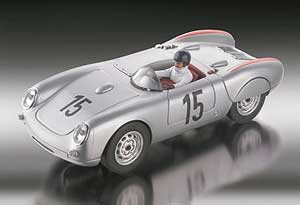 Revell 1:32 Porsche 550 Spyder #15 Avus 1955
The Porsche 550 was fitted with the first engine developed for Porsche by the company's later Board Chairman, Ernst Fuhrmann. This 1.5 litre, four-cylinder engine with vertical shaft drive had four overhead camshafts. Top speed was approx. 220km/h and the low, light and highly manoeuvrable sports car could accelerate from 0 to 100 km/h in just over 8 seconds. The 550 was also driven on the high-speed AVUS circuit at the Berlin Grand-Prix. To keep aerodynamic drag to a minimum the car had fairings over the tank filler and the rear wheels. Its tuned engine delivered 122 hp against the normal 110 hp. In September 1955 Richard von Frankenberg triumphed after completing 248 kilometres at an average speed of 196.3 kilometres per hour.