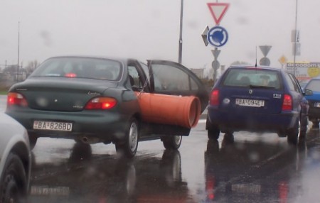 unsafe car load road hazard