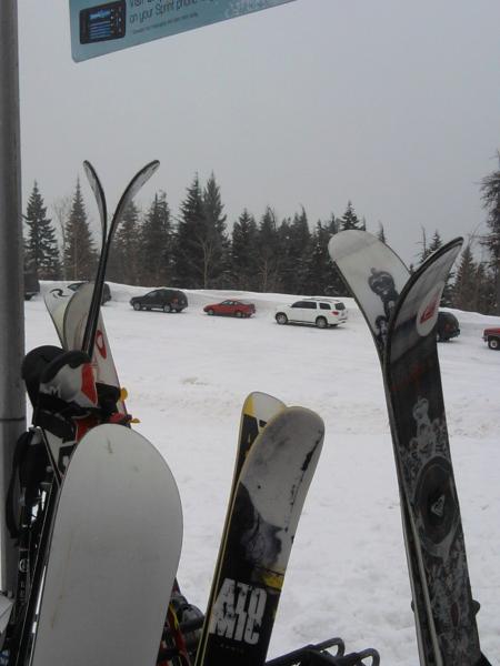 The perfect parking spot! I could drool over it all day while skiing! Lol, ya, I'm a nut! :rolleyes:
