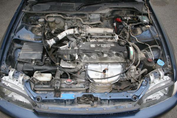 VTEC E engine bay.